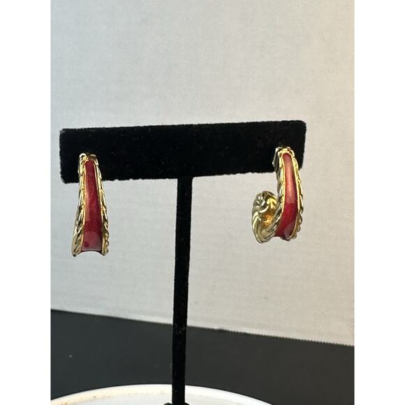 Vintage pierced earrings Red Enamel Gold tone swirl Half hoop Retro - Picture 2 of 5